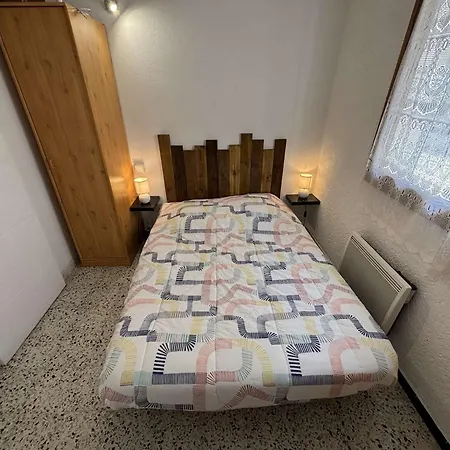 2 Pieces La Nouvelle Pn240-001 Apartmán Port-la-Nouvelle