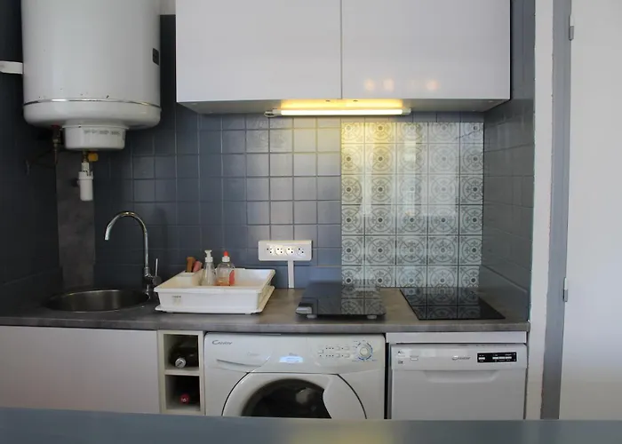 2 Pieces La Nouvelle Pn240-001 Apartment *